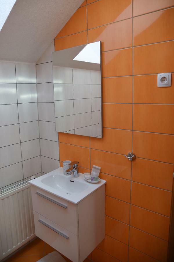 Apartman Livno * ليفنو